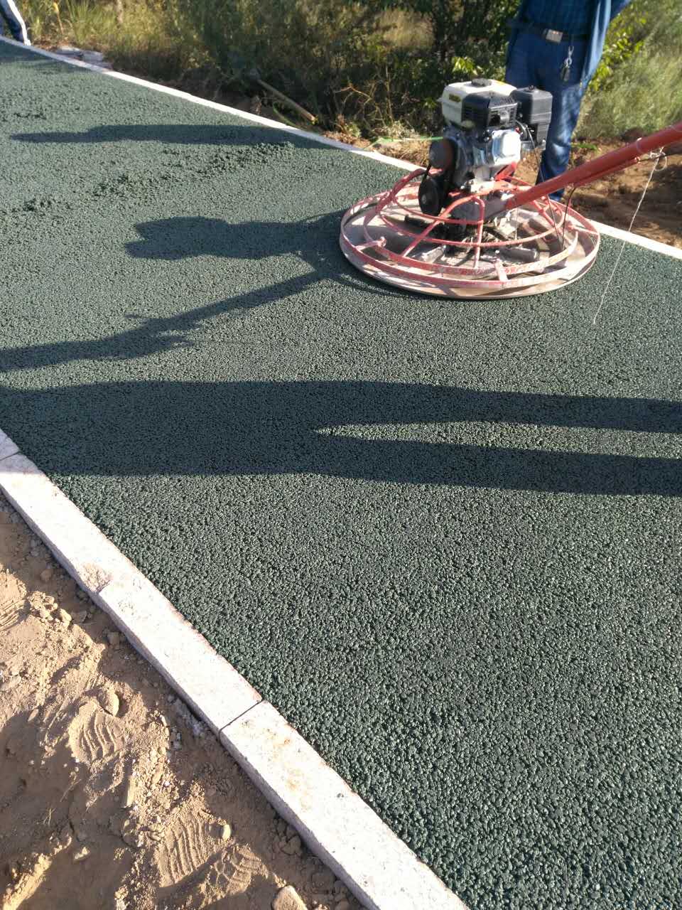 烏蘭察布生態山透水地坪